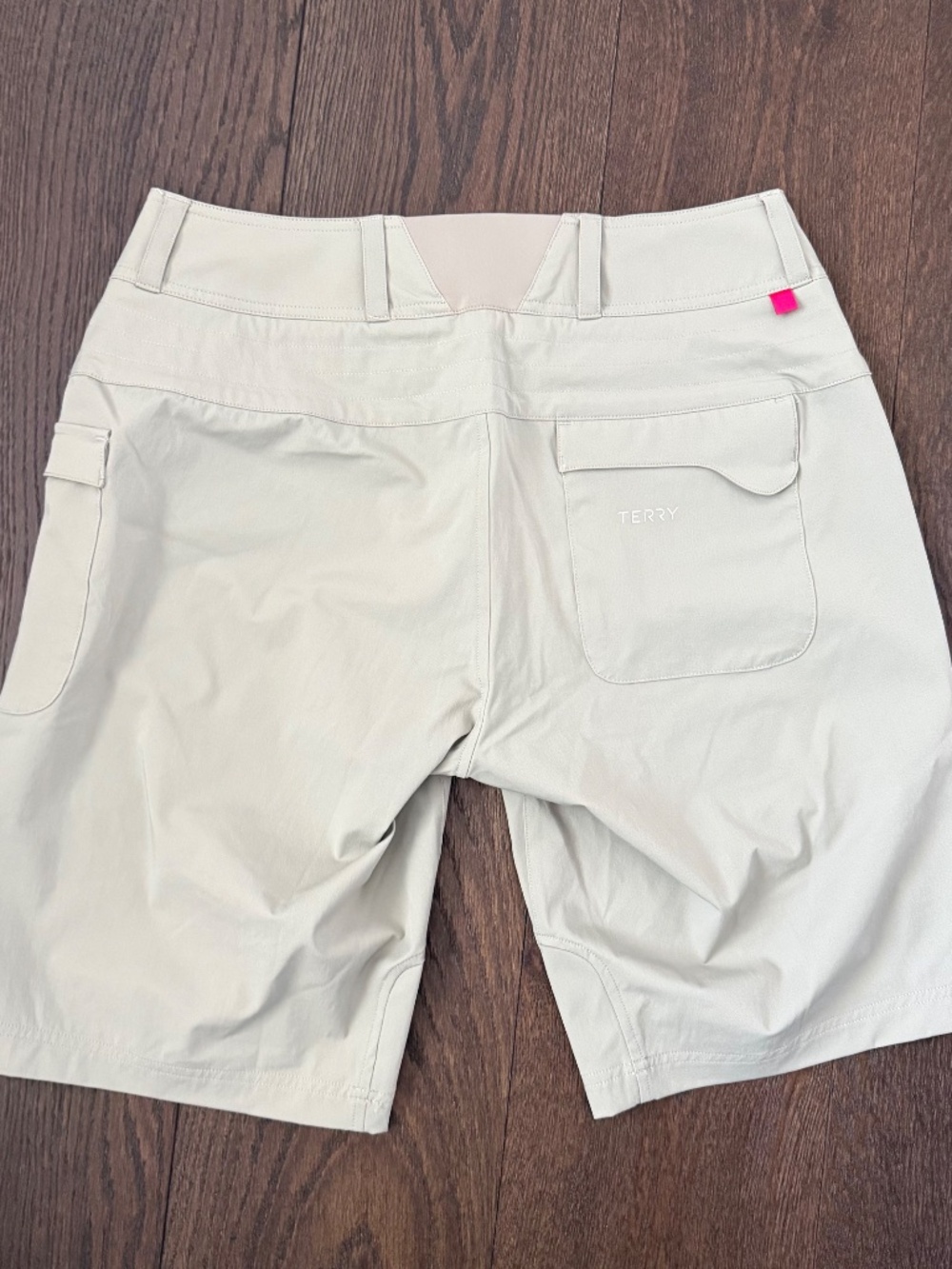 Terry Women's Cycling & Hiking Cargo Shorts – Khaki – Size Medium - Picture 2 of 7